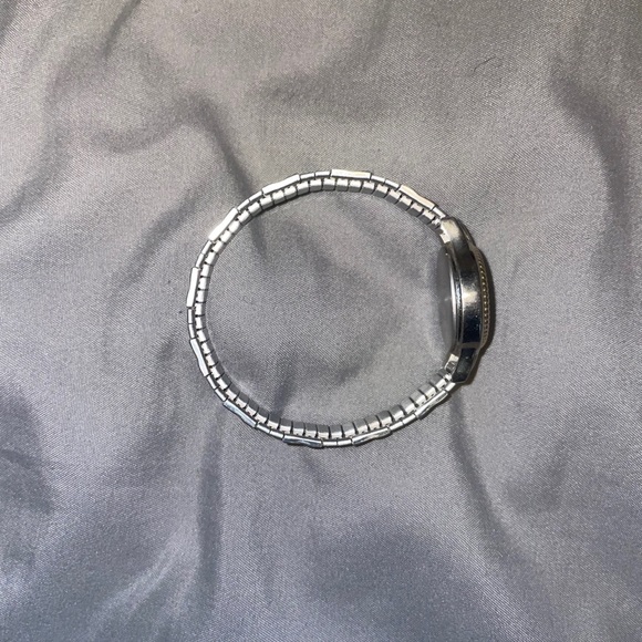 Women’s watch - Picture 3 of 3